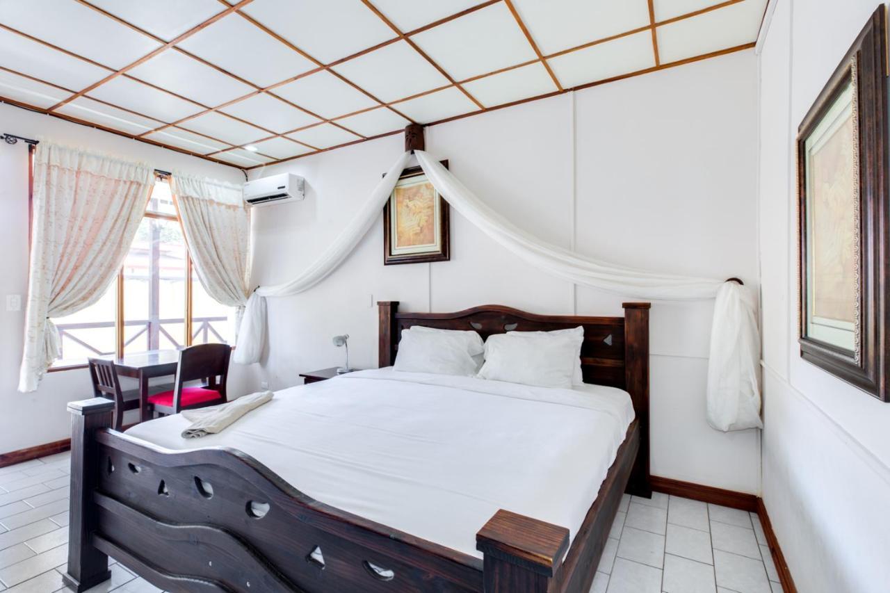 Hotel Poseidon Jacó Buitenkant foto