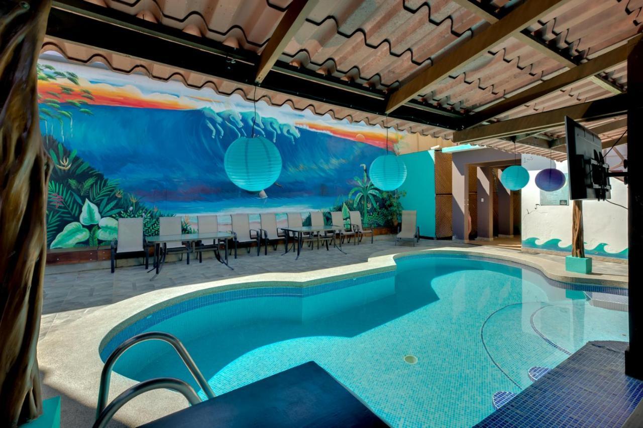 Hotel Poseidon Jacó Buitenkant foto
